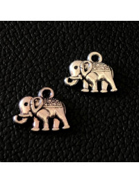 Металева підвіска "слон". Розмір — 14*10 мм. Колір — срібло. Ціна вказана за 1 шт.