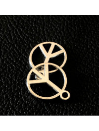 Металева підвіска. Розмір — 14 х 14, мм. Колір — срібло. Ціна вказана за 1 шт.