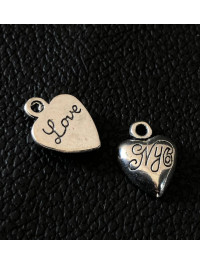 Металева підвіска "серце" Розмір -15*12 мм. Колір — срібло. Ціна вказана за 1 шт.