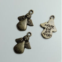 Подвеска. Размер - 17×13 мм. Металл. Цвет - бронза