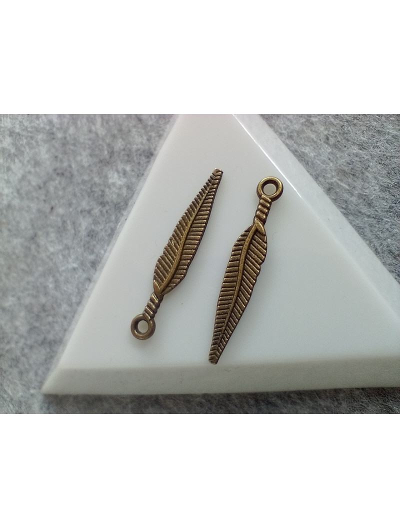 Підвіска/ширина — 2,7×0,5 см Колір — бронза/Цена за 1 шт.