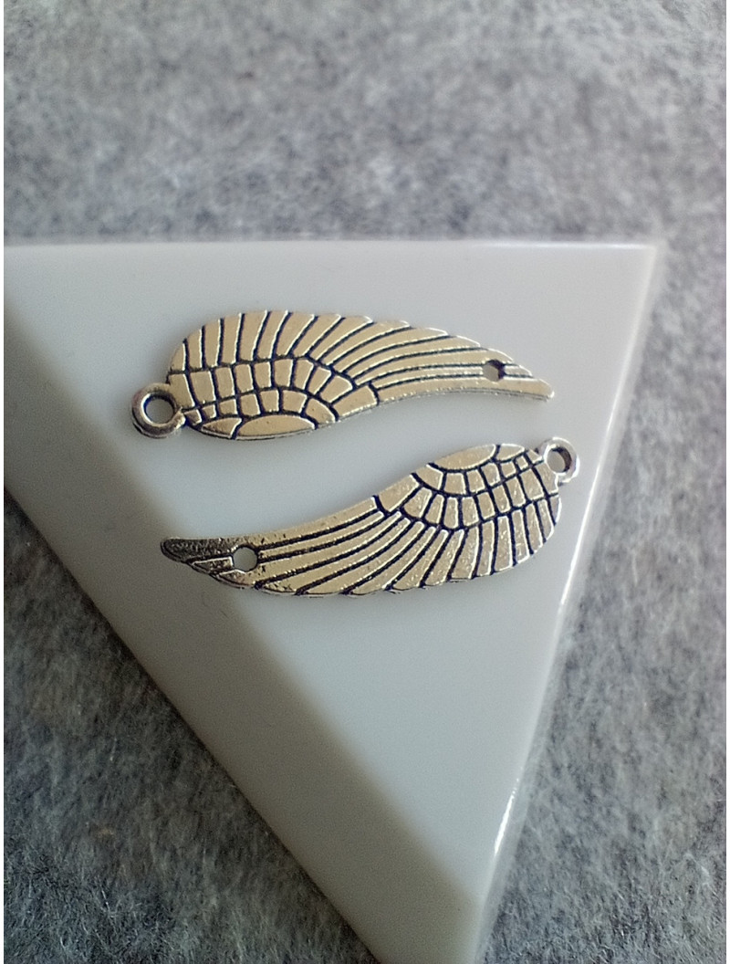 Підвіска/ Розмір — 3×0,9 см Колір — срібло/ Ціна за 1 шт.