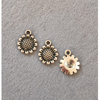 Підвіска/ Розмір — 1,5×1,4 см Колір — срібло/ Ціна за 1 шт.