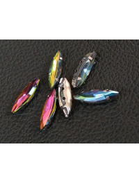 Страз (скло) в металевій оправі. Розмір — 4×15 мм. Колір — хамелеон 5 шт.