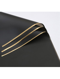 Калька (паковання для квітів)/58×58 см/упа. 2 аркуші / чорна із золотим кантом