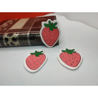 Дерев'яна серединка "клубнічка" Розмір - 4×3 см